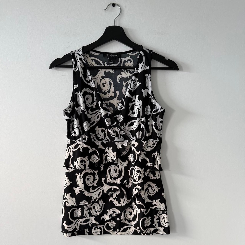 White House Black Market Blouse Womens XS Black Sleeveless V Neck